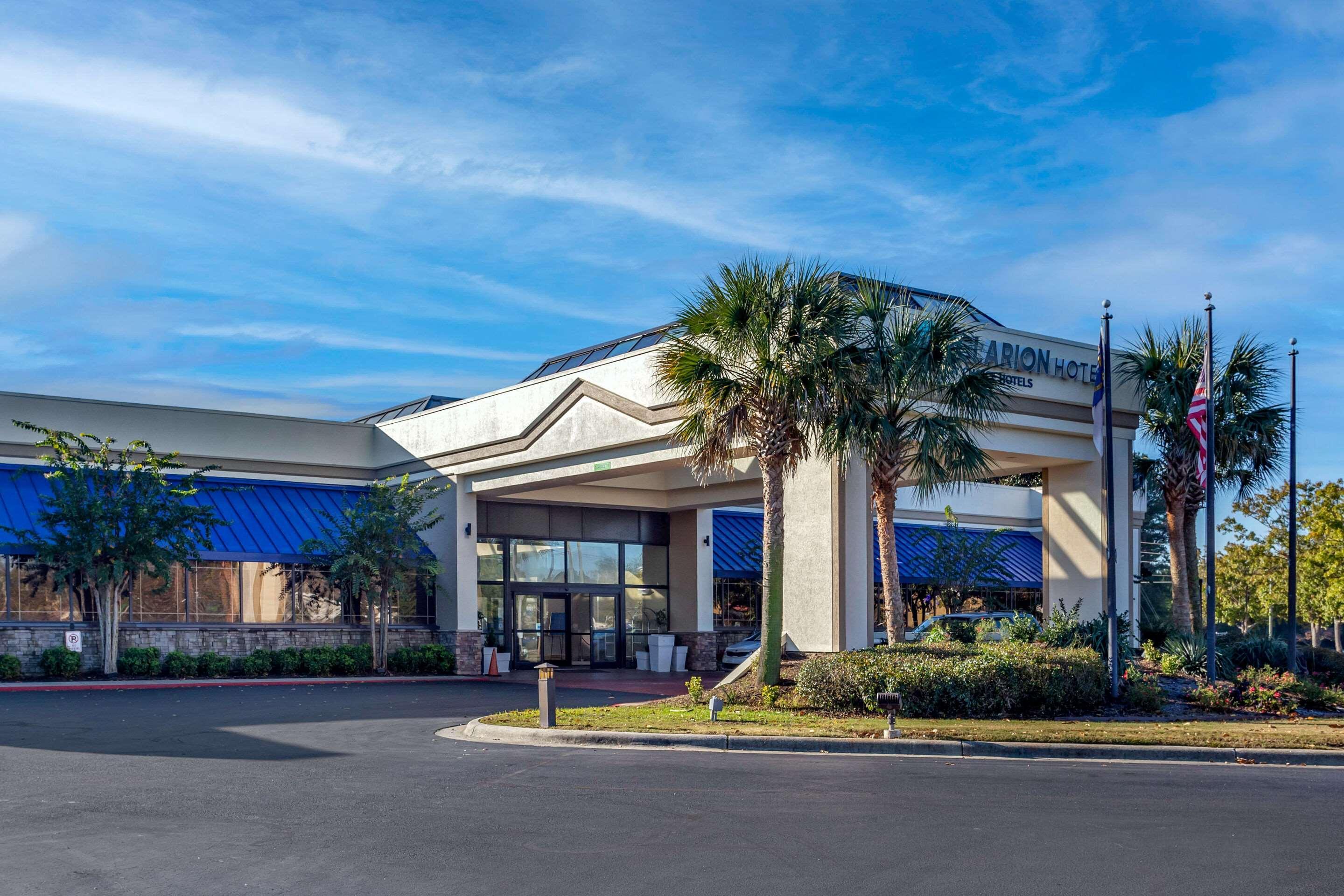 Clarion Hotel Fayetteville Εξωτερικό φωτογραφία