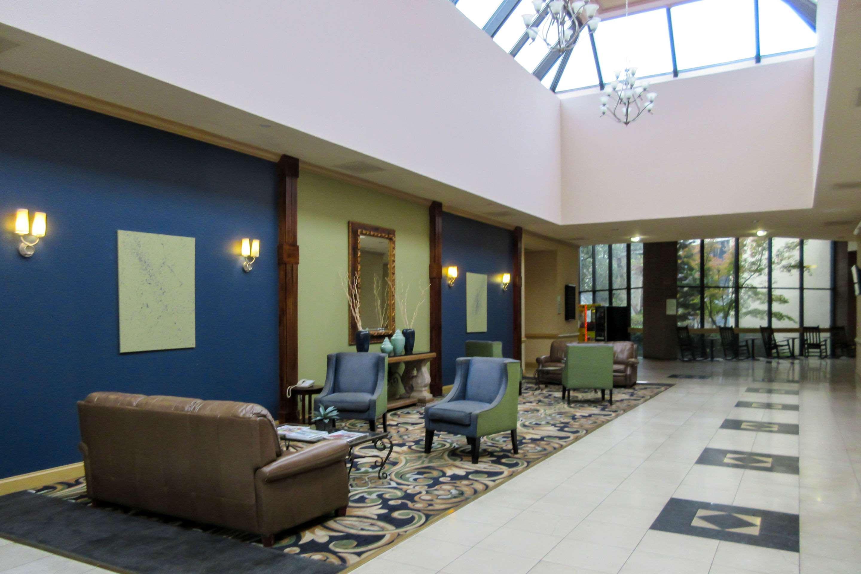 Clarion Hotel Fayetteville Εξωτερικό φωτογραφία