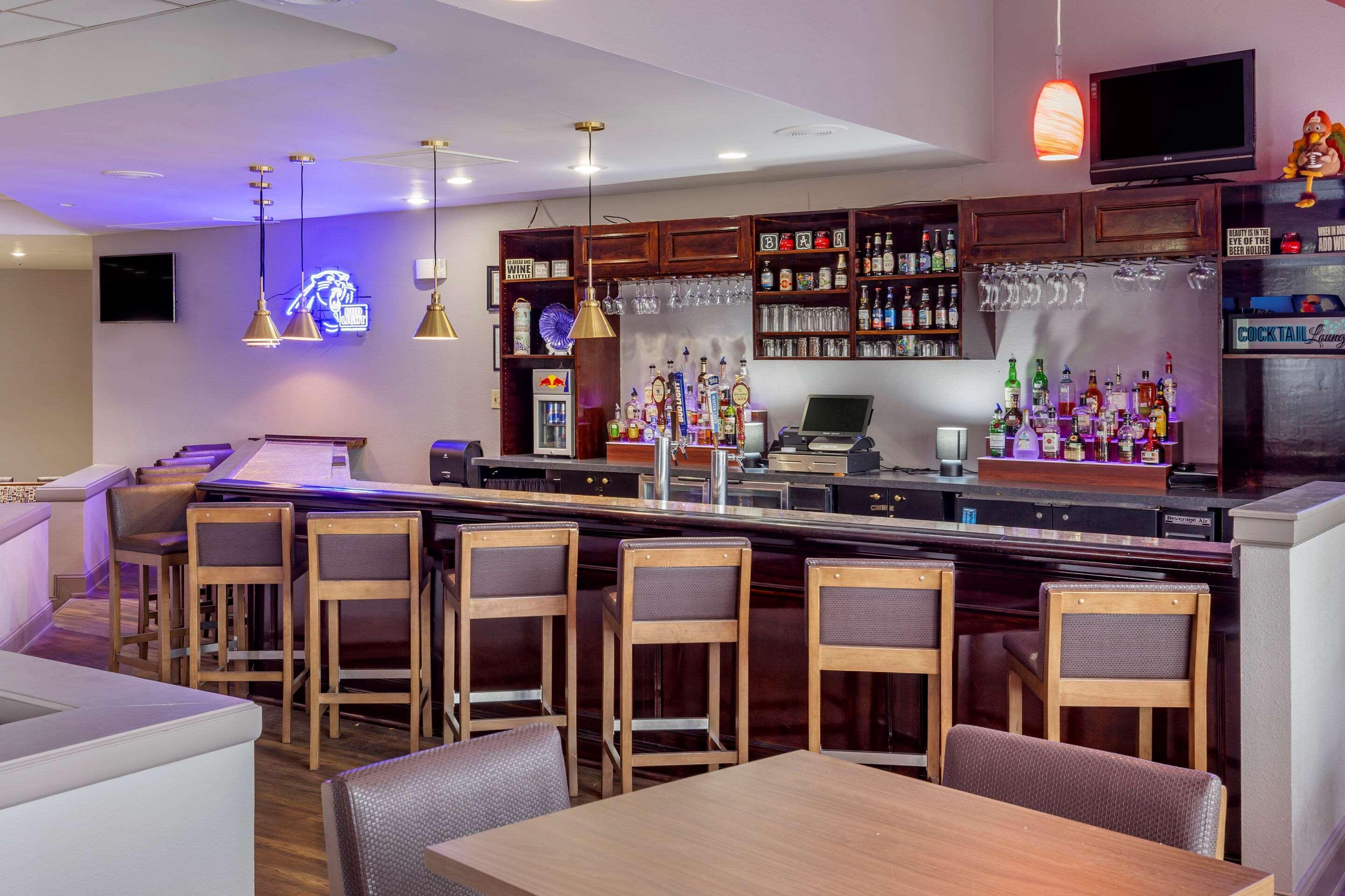 Clarion Hotel Fayetteville Εξωτερικό φωτογραφία