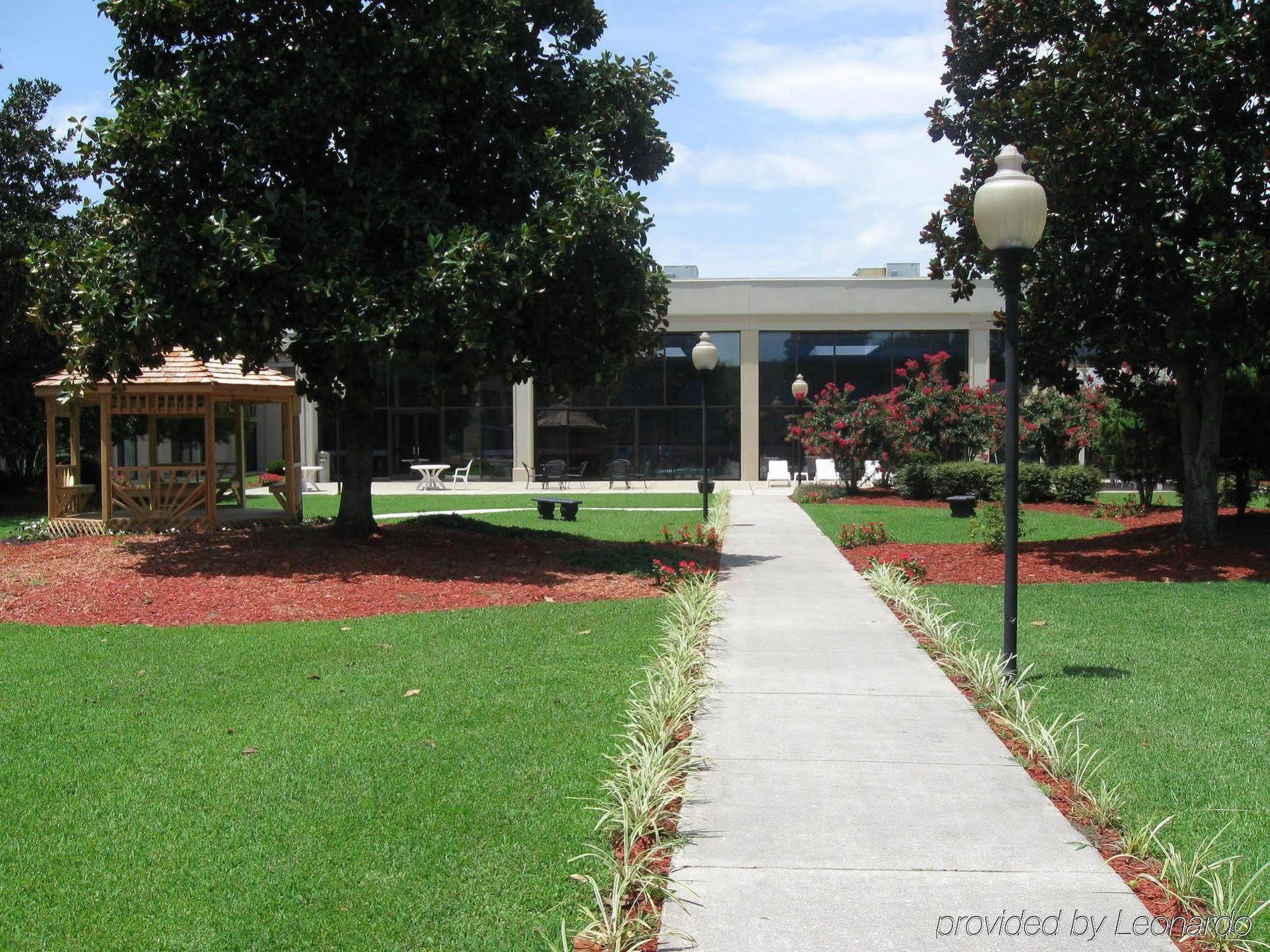 Clarion Hotel Fayetteville Δωμάτιο φωτογραφία