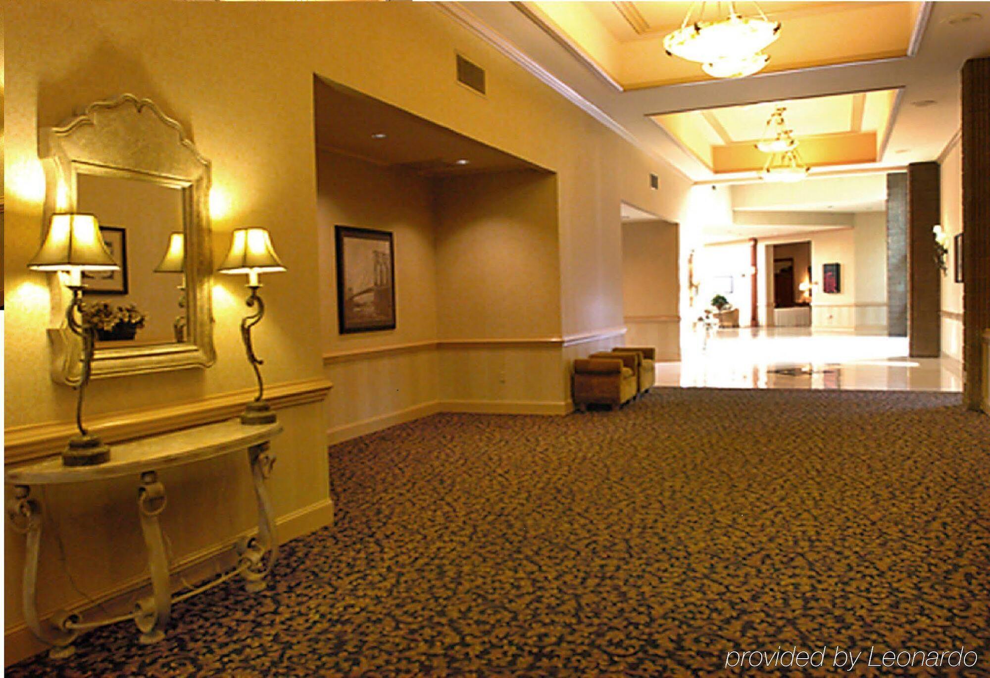 Clarion Hotel Fayetteville Εξωτερικό φωτογραφία